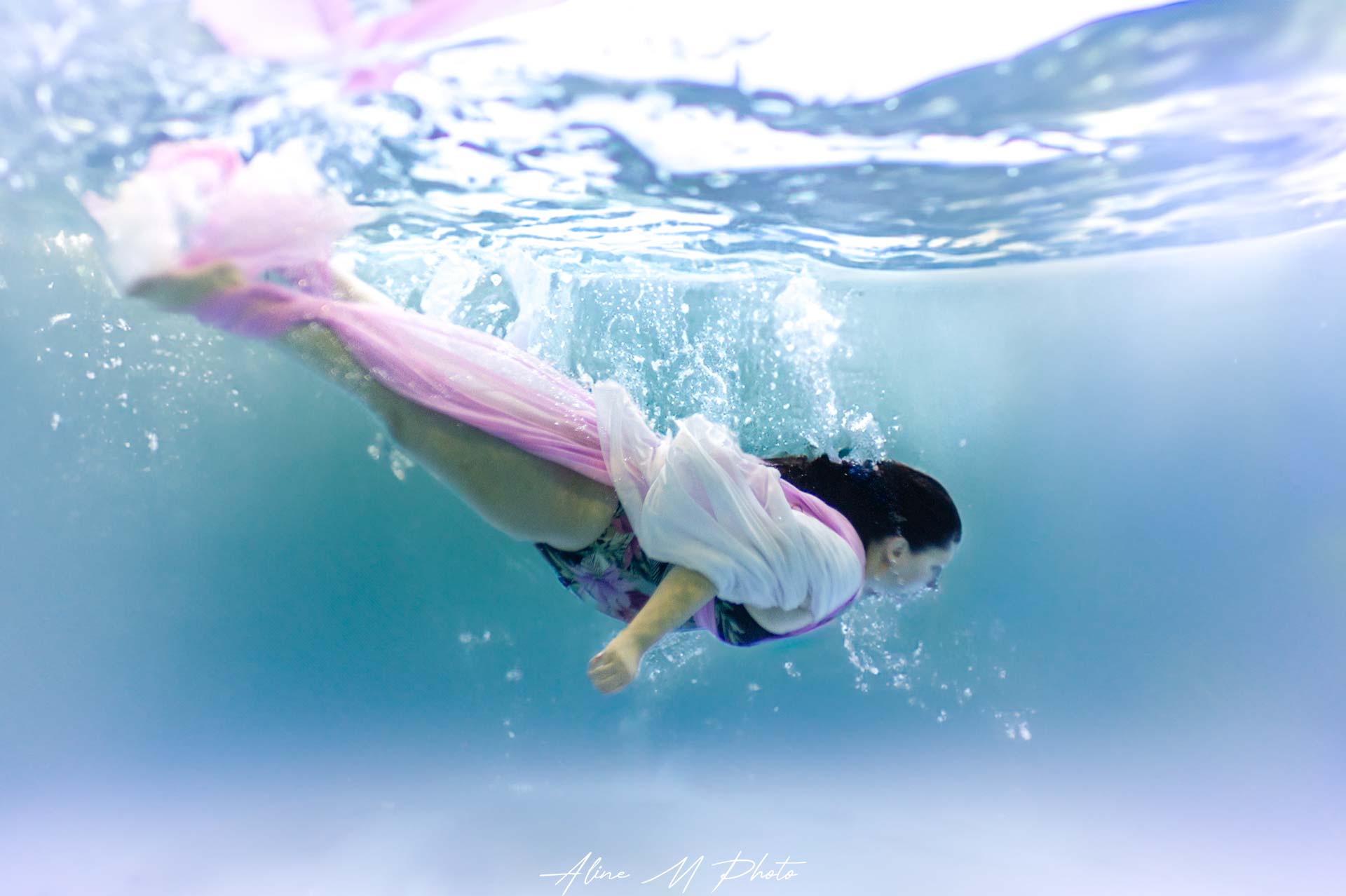 photo aquatique sous l'eau grossesse enfant couple piscine lac nature strasbourg alsace saverne portrait tableau art