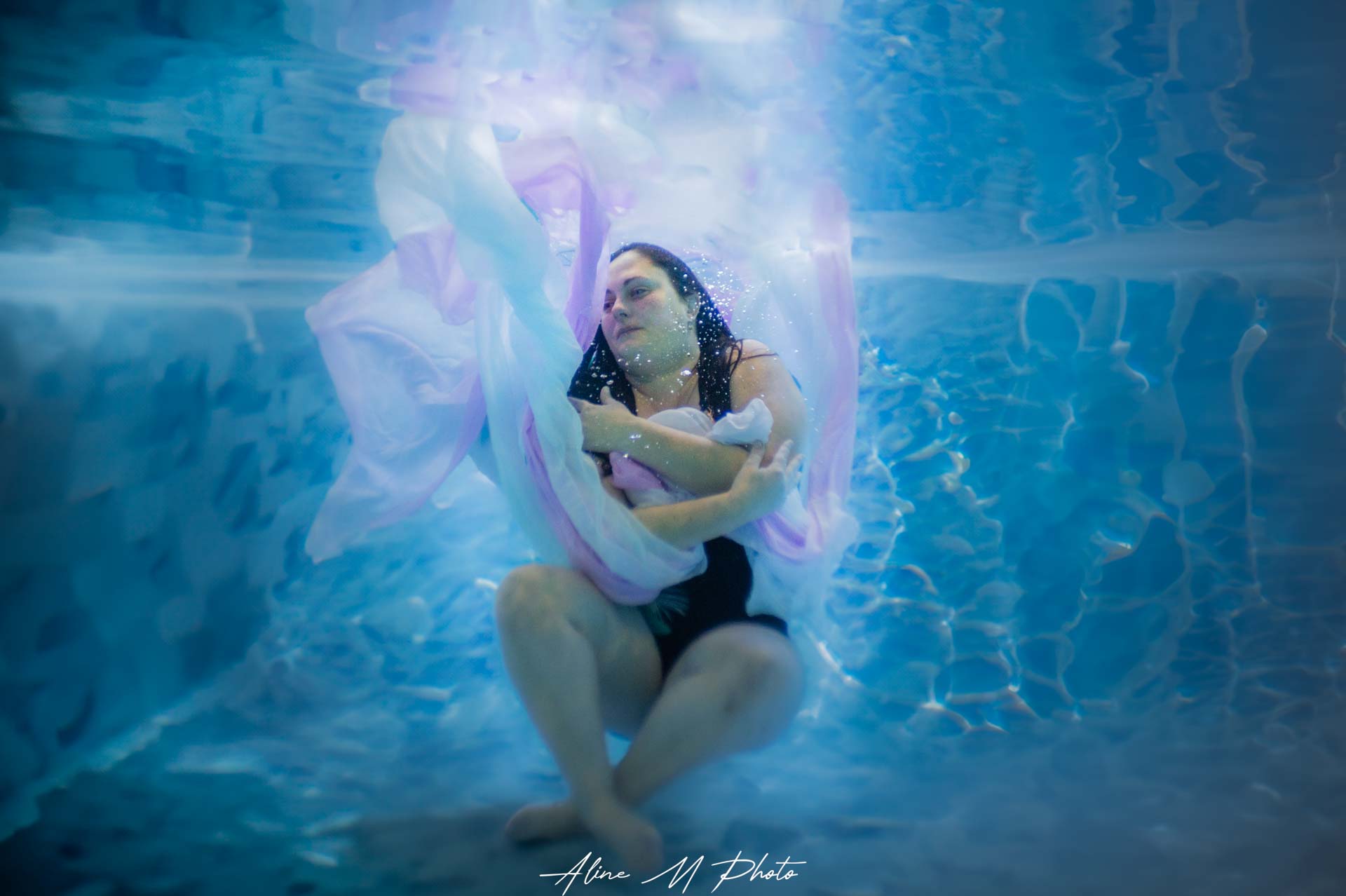 photo aquatique sous l'eau grossesse enfant couple piscine lac nature strasbourg alsace saverne